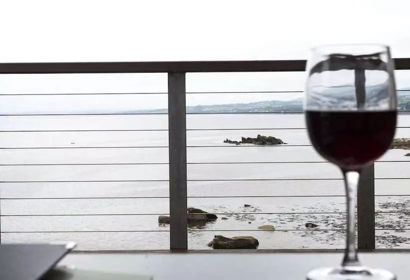 Отель Redcastle