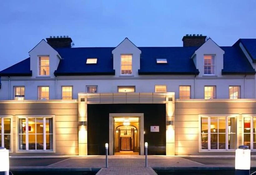 בית מלון כפרי Redcastle