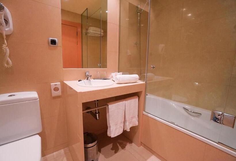 Отель Reston Valdemoro