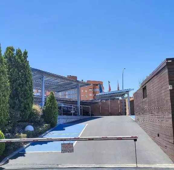 فندق Reston Valdemoro