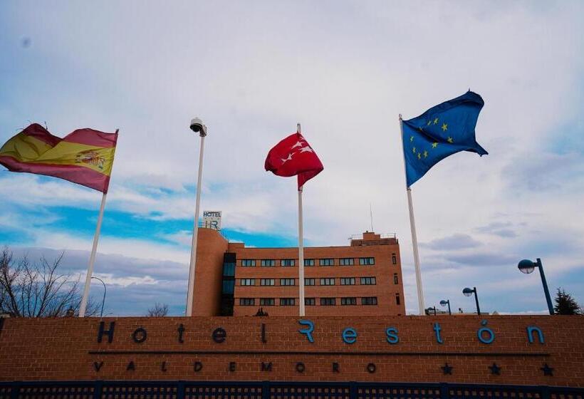 Отель Reston Valdemoro