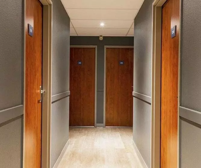 Ténéo Apparthotel Bordeaux   Gare Saint Jean