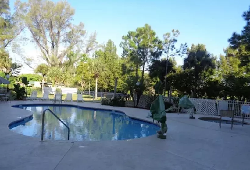 هتل Allure Suites Of Fort Myers