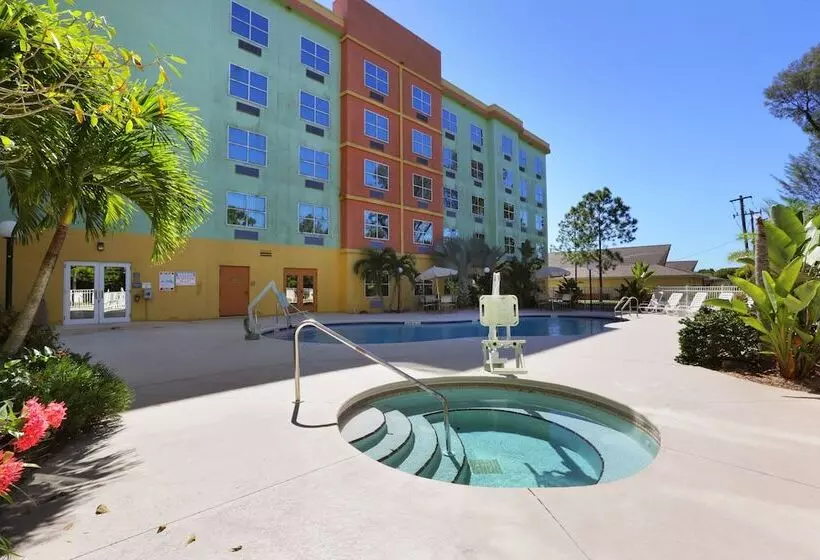 هتل Allure Suites Of Fort Myers