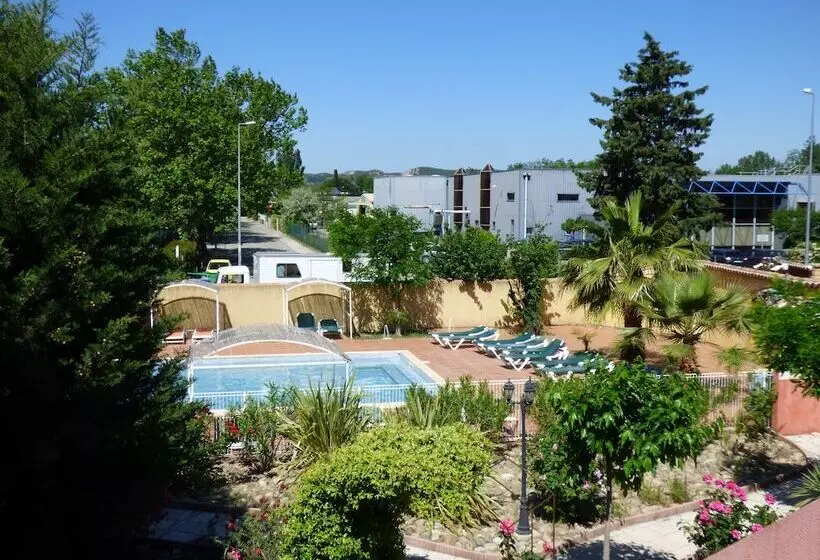 호텔 Appart  Court Inn Suites