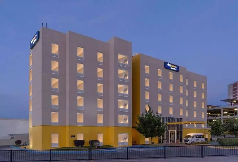 هتل City Express by Marriott Chihuahua