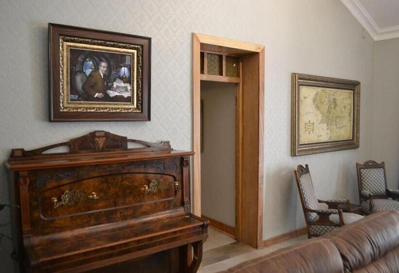 فندق Hobbit Boutique