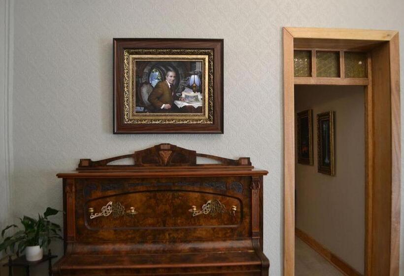 فندق Hobbit Boutique