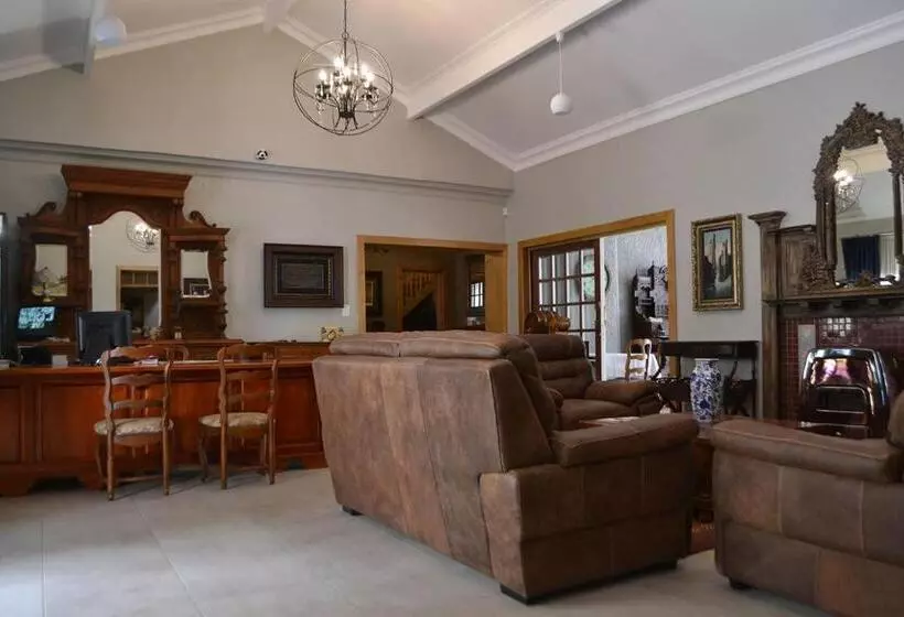 בית מלון כפרי Hobbit Boutique