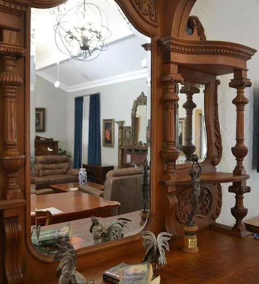 בית מלון כפרי Hobbit Boutique