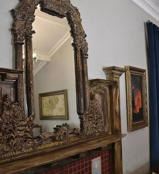 בית מלון כפרי Hobbit Boutique