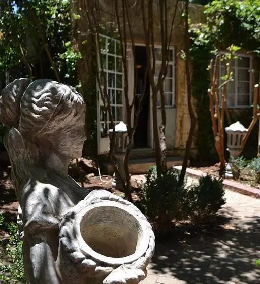 בית מלון כפרי Hobbit Boutique