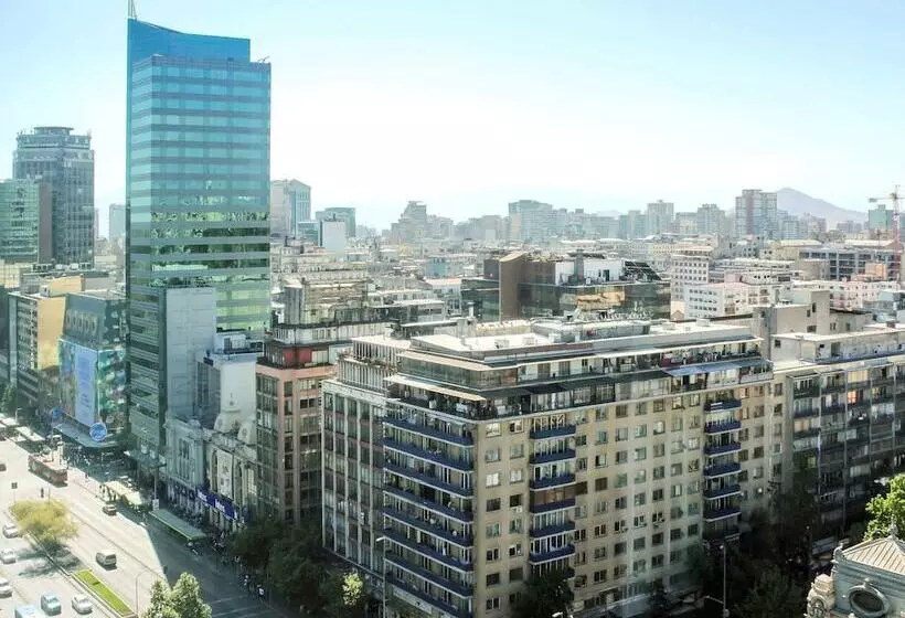 בית מלון כפרי Mercure Santiago Centro