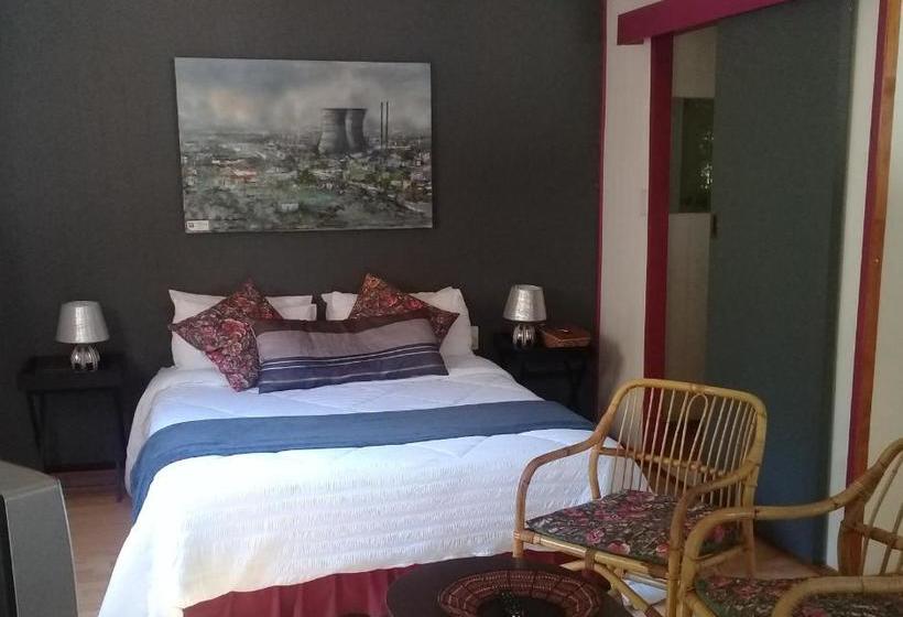 فندق Penny Lane Lodge