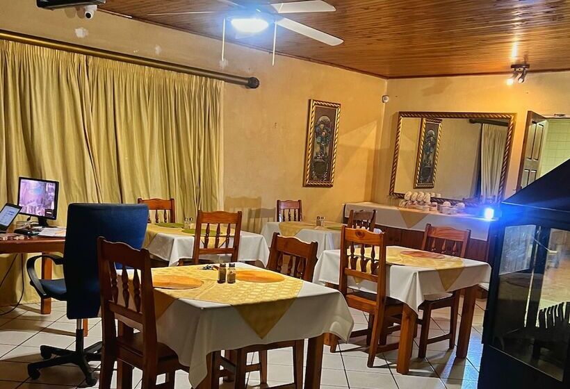 בית מלון כפרי Purple Olive Guest House