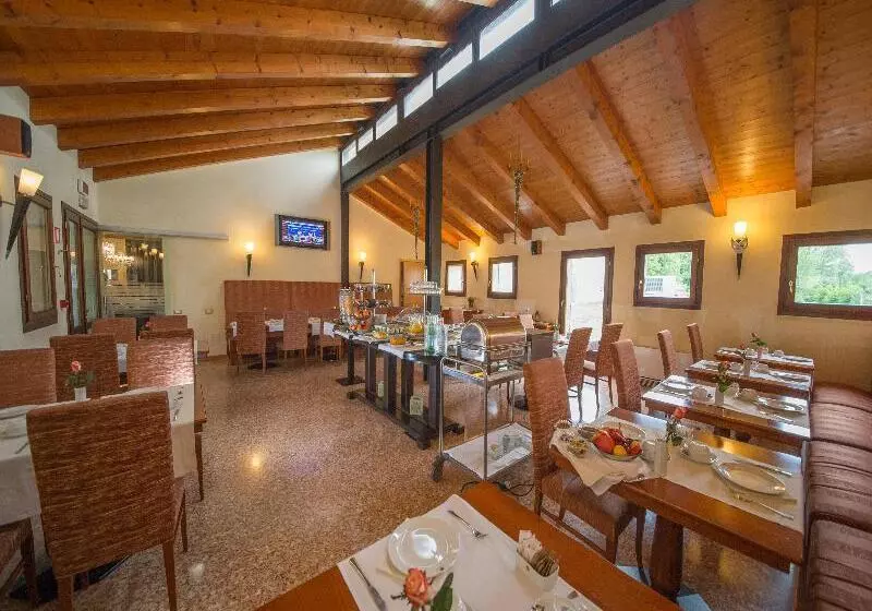 酒店 Venice Resort Airport