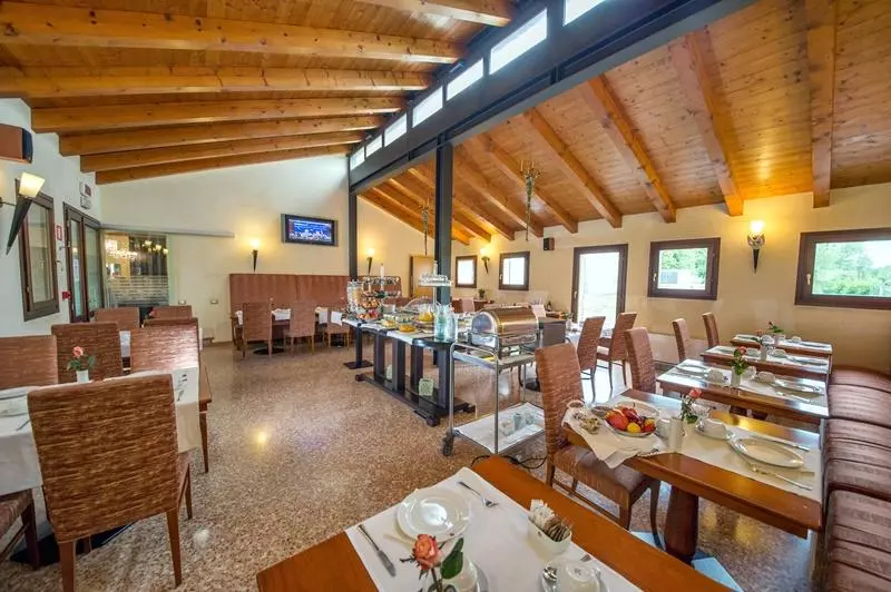 酒店 Venice Resort Airport