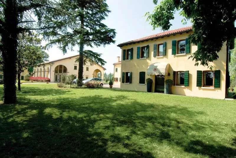 酒店 Venice Resort Airport