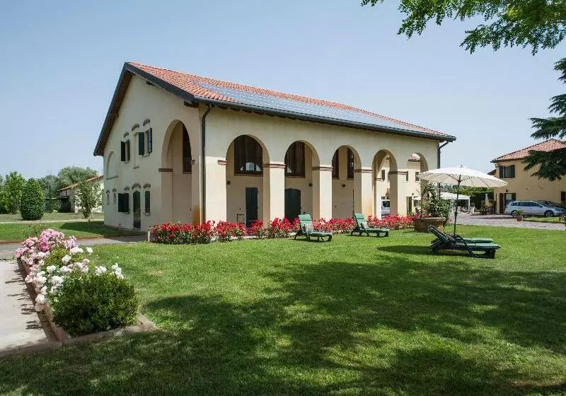 酒店 Venice Resort Airport