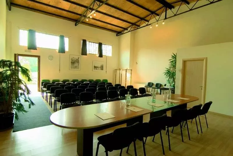 酒店 Venice Resort Airport