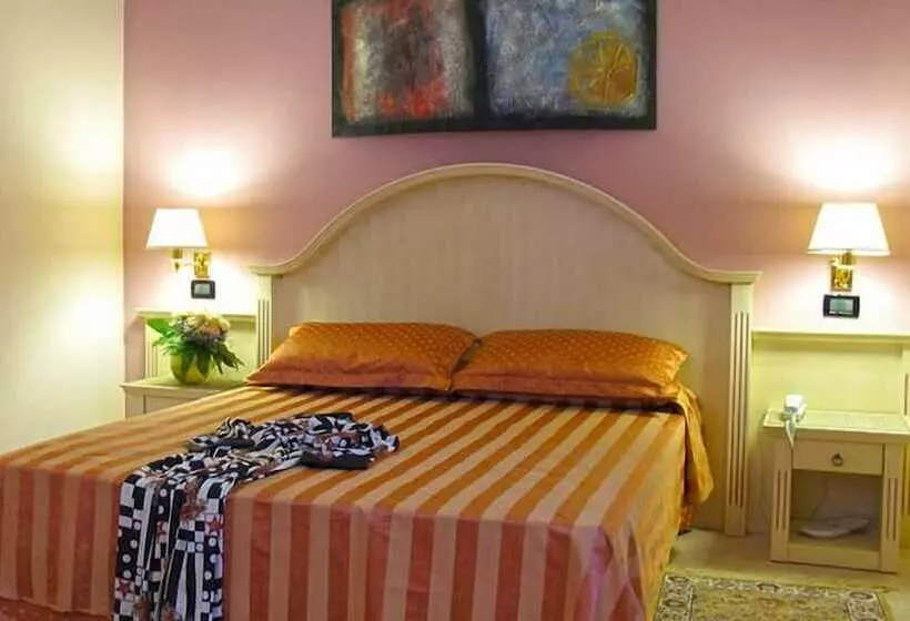 Отель Villa Maria