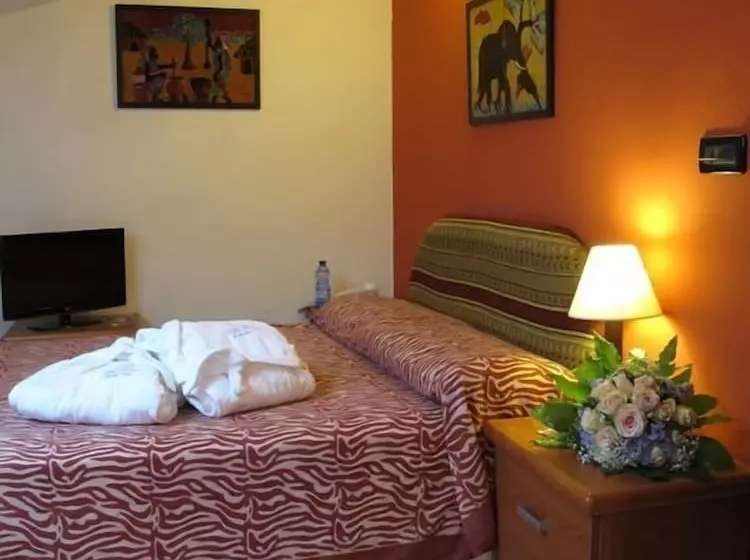 Отель Villa Maria