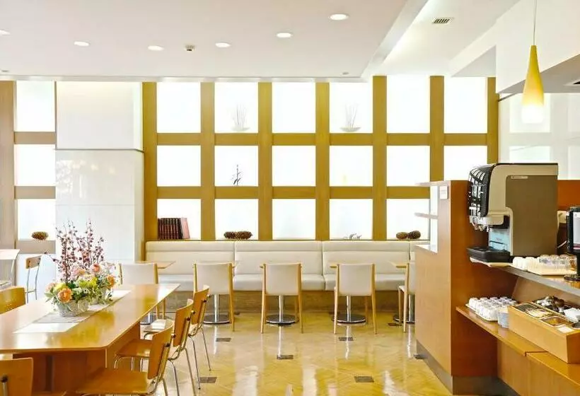 Отель Tokyo Green  Korakuen