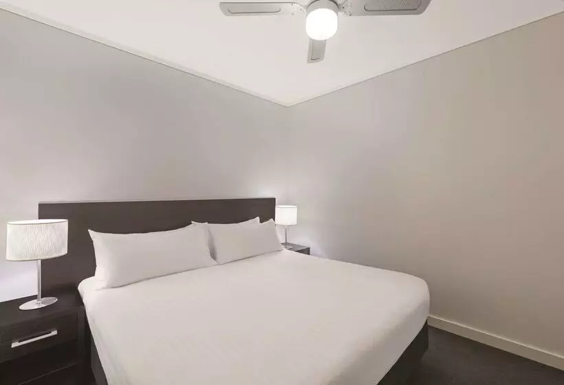 Adina Apartment Hotel Perth Barrack Plaza
