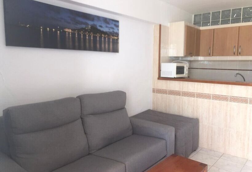 Apartamentos Llevant
