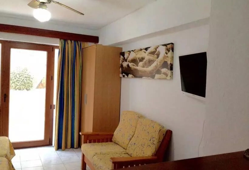 Apartamentos Llevant