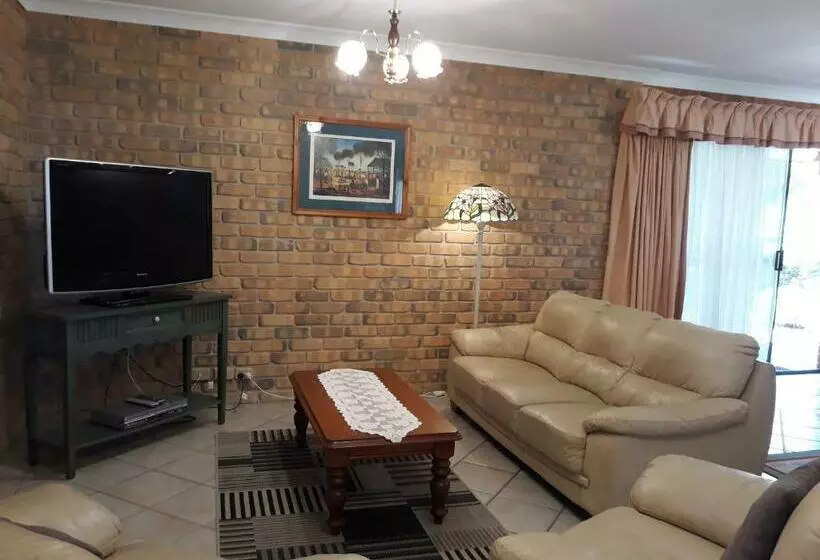 בית מלון כפרי Acacia Apartments