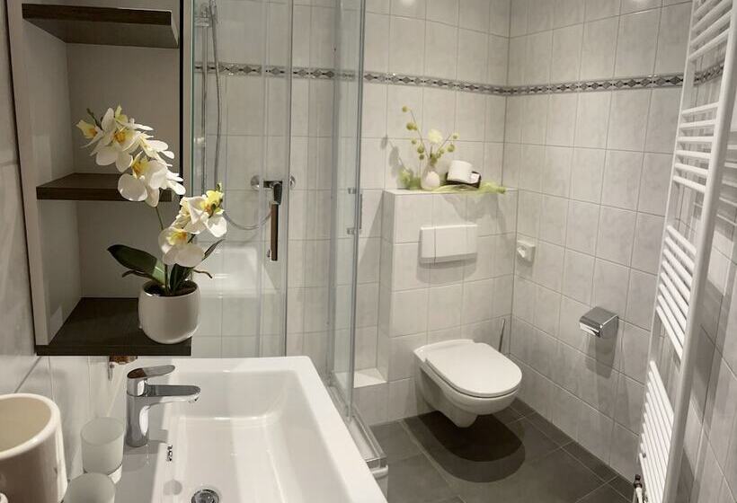 בית מלון כפרי Altdeutsche Weinstube  Superior