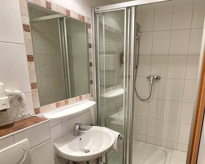 בית מלון כפרי Altdeutsche Weinstube  Superior