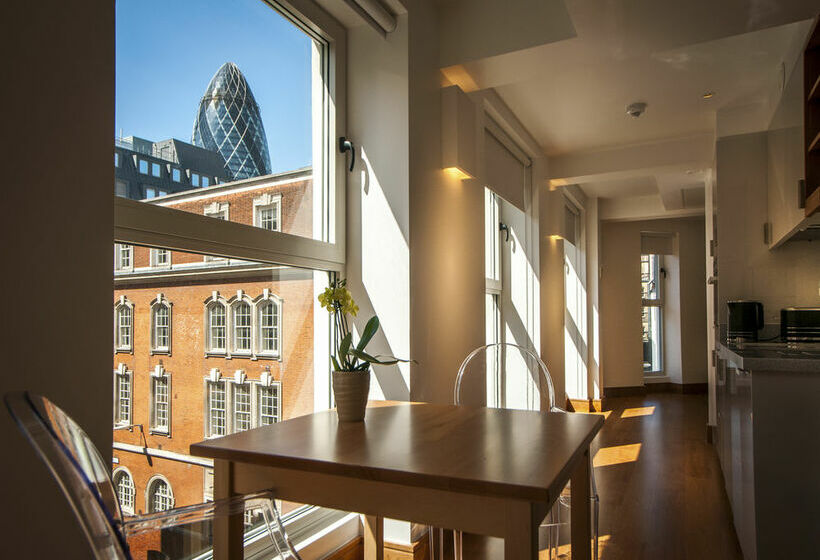 Hotelli Native Tower Hill