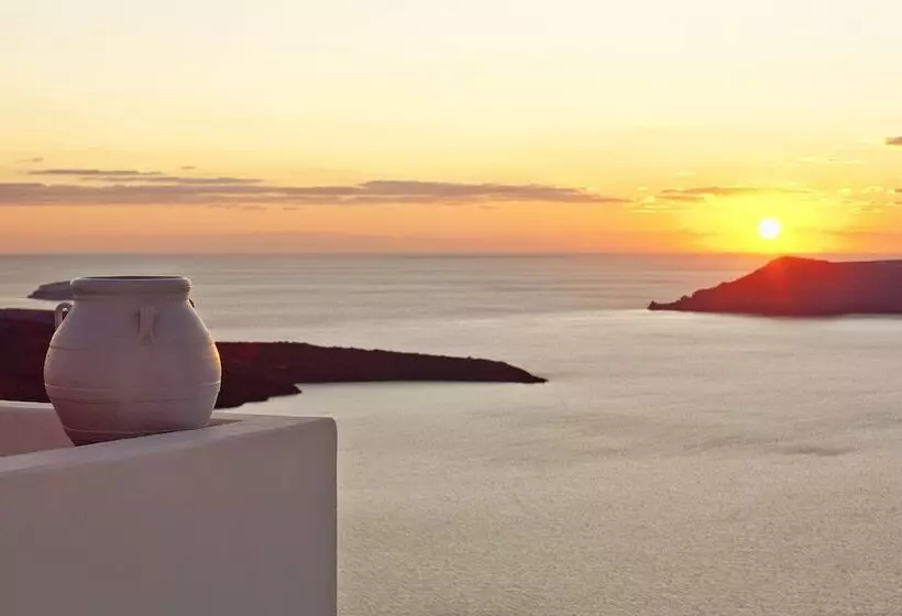 Отель Cliff Side Suites