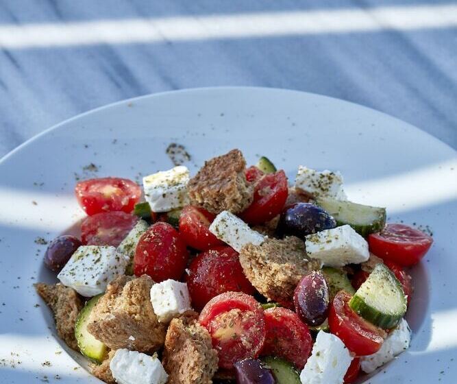 Hotel Cliff Side Suites