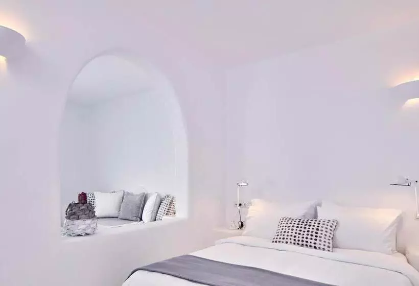 Отель Cliff Side Suites