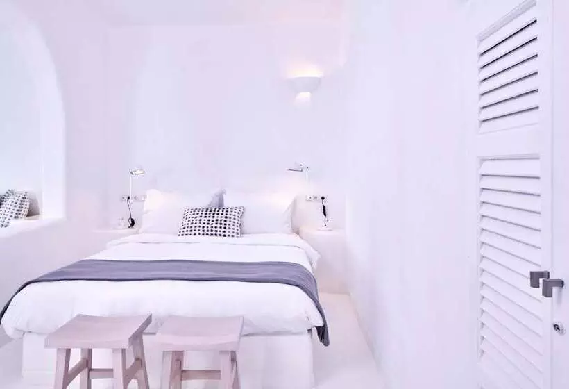 Отель Cliff Side Suites