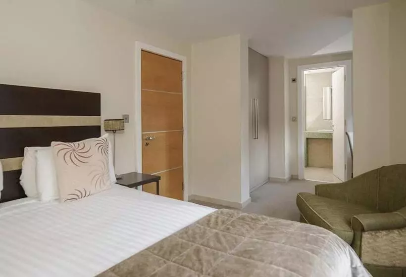 Отель Fanhams Hall, Exclusive Collection