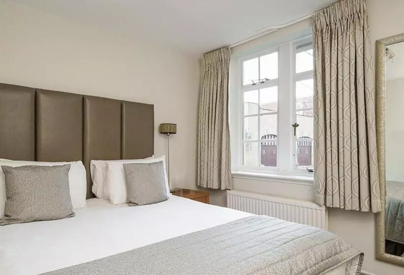 Отель Fanhams Hall, Exclusive Collection