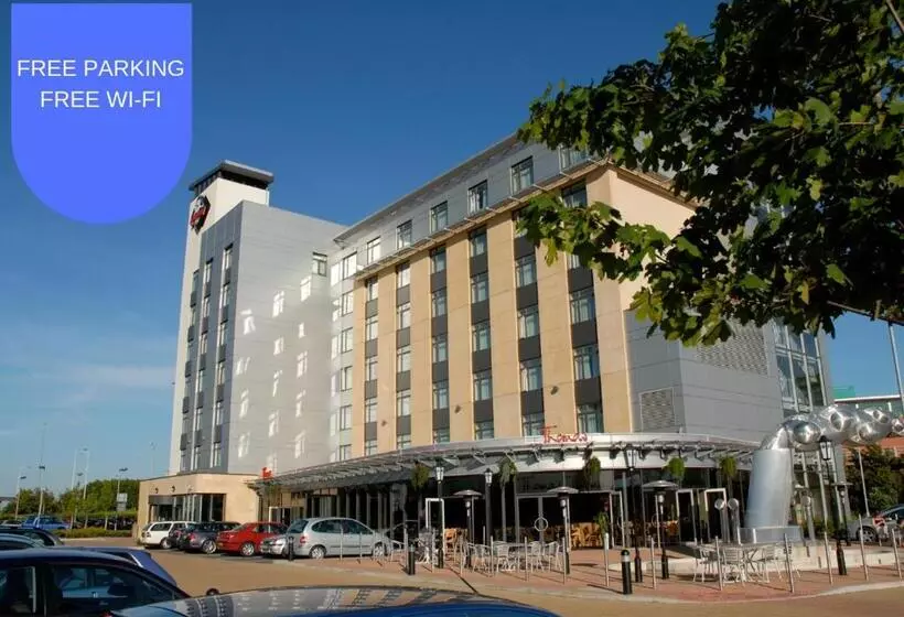 酒店 Future Inn Cardiff Bay