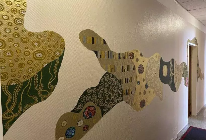 Garten  Und Kunsthotel Gabriel City