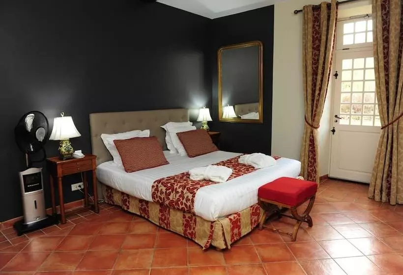 בית מלון כפרי Hôtel Le Château Fort De Sedan