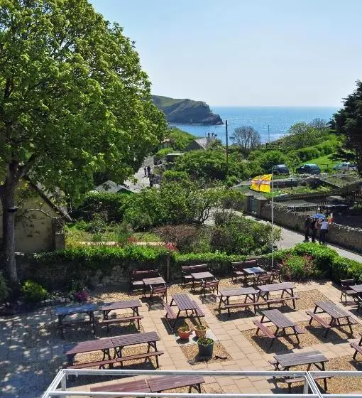 Отель Lulworth Cove Inn