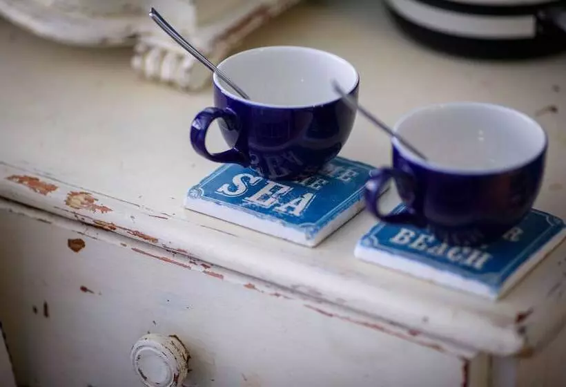 Отель Lulworth Cove Inn