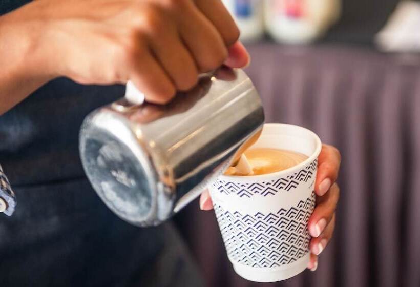 酒店 Peppers Beach Club