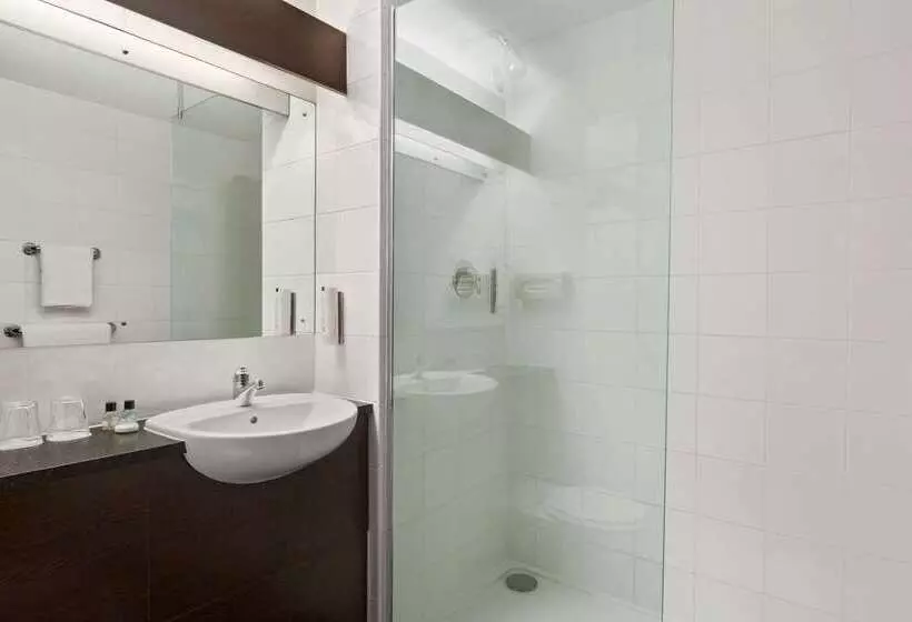 Отель Ramada London South Mimms