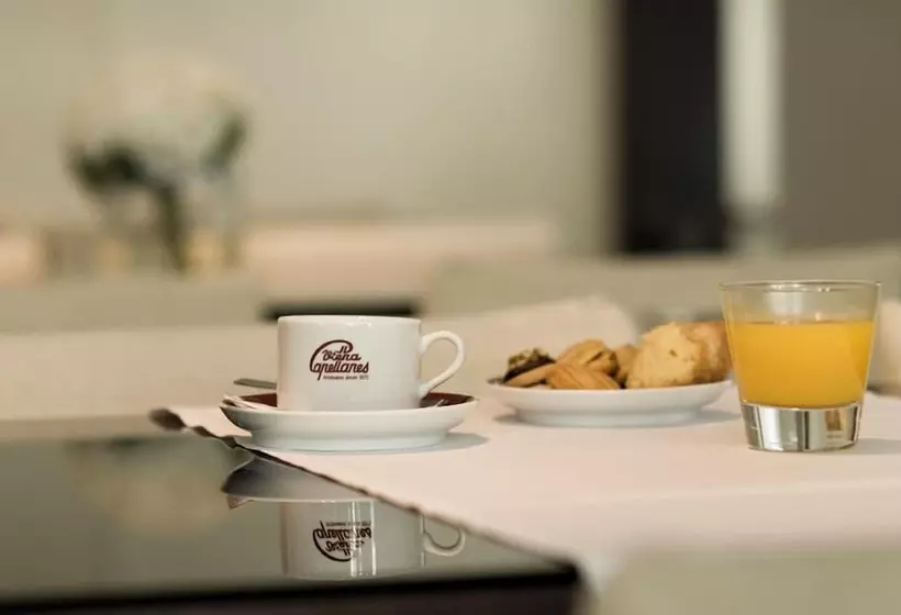 هتل Suites Viena Plaza De Espana