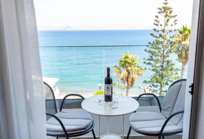 ホテル Triton Boutique