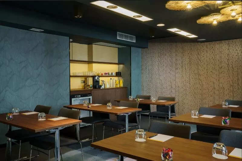 בית מלון כפרי Voco Paris Porte De Clichy, An Ihg